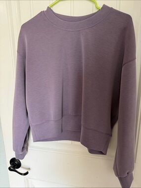 lululemon athletica Lavender Crew Sweatshirt